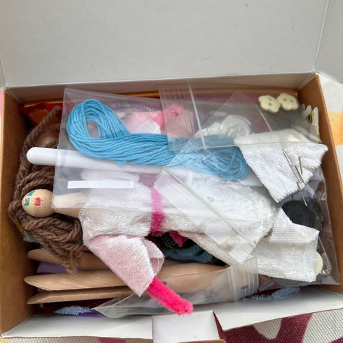 Imaginarium Couture Design Sewing Kit and Peg Doll Craft Kit used