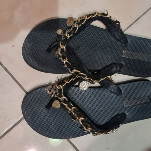 Mark Milan flip flops used, size 39, black