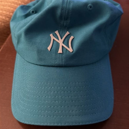 New Era women's hat like new, turquoise