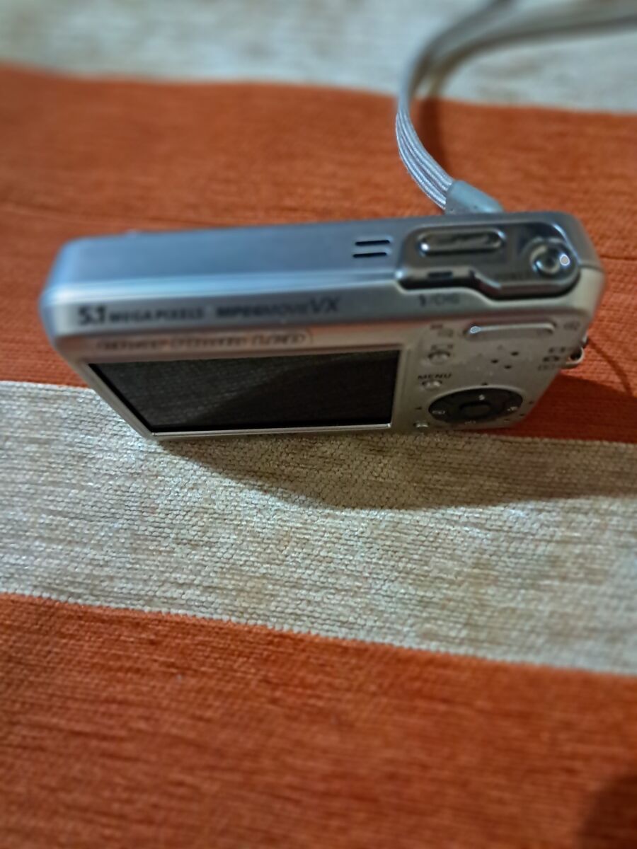 Sony Cyber-shot DSC-T3 digital camera… - € 50,00 - Vendora.cy