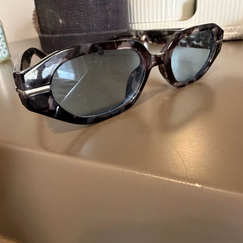 Glasses with blue transparent lens like new, turtle design