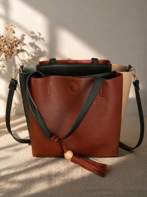 Tote shoulder bag made of genuine leather and suede like new, multicolor