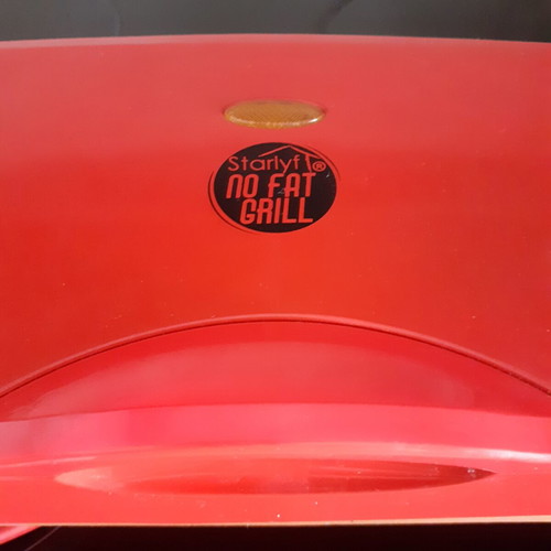 Starlyf No Fat Grill electric grill red like new
