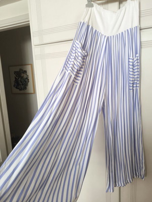 For Ever Blue Striped Palazzo Pants used, white and blue, size M