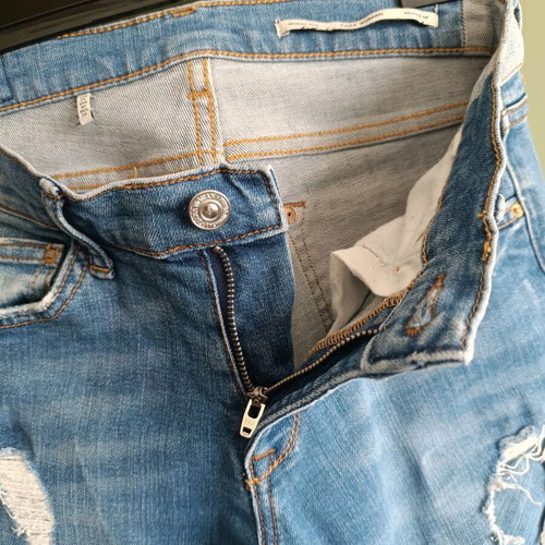 Zara relaxed fit jean with rips like new, blue, size XS