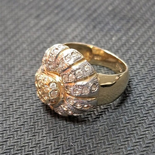 Gold ring 14 carat with 585 stamp, 7.6 grams, new