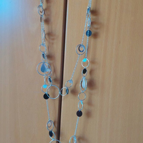 Faux bijoux set like new, silver with earrings, bracelet and necklaces