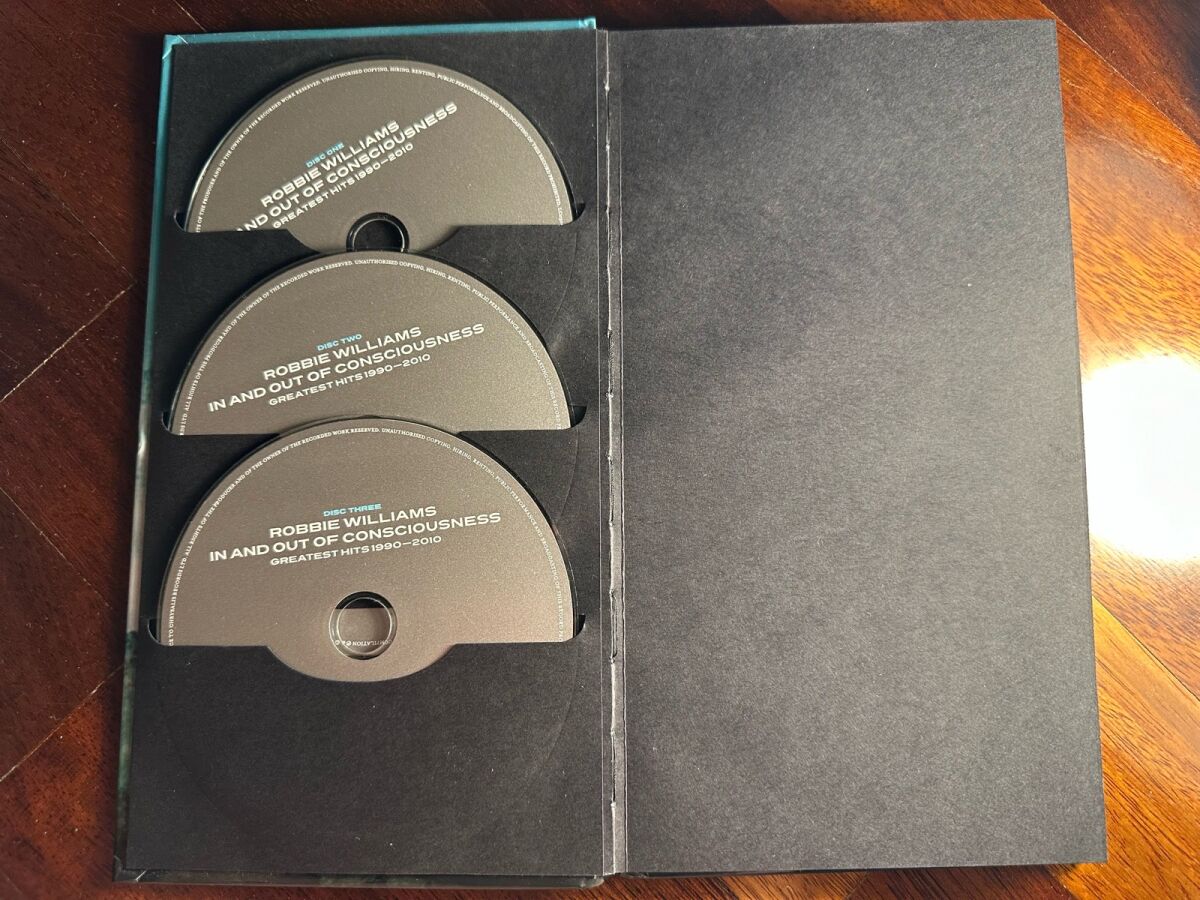 Robbie Williams Greatest Hits 1990-2010… - € 85,00 - Vendora.cy