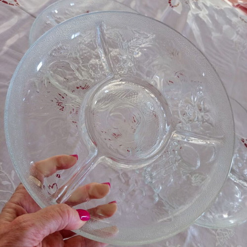 Vintage glass serving trays set of 3, heavy glass, like new, 26 cm