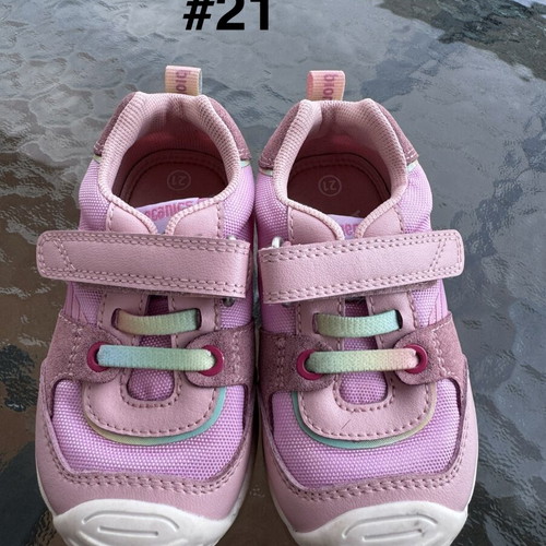 Biomecanics shoes girl like new, set of 3 pairs