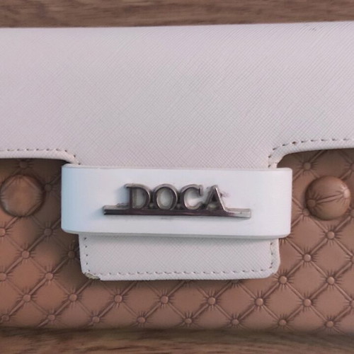Doca wallet like new, white and brown