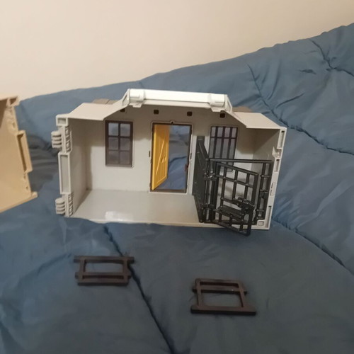 Playmobil bank and sheriff suitcase used