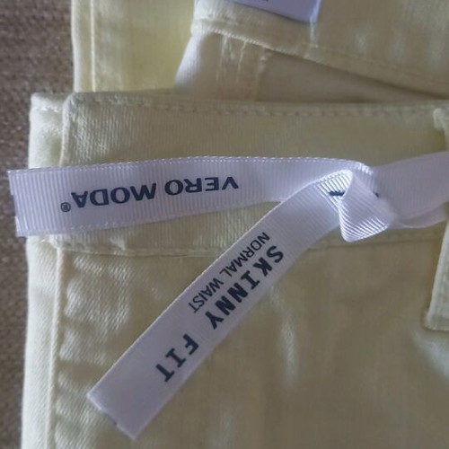 Jean Vero Moda light yellow new, size XS