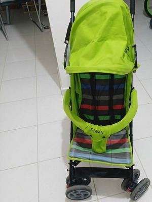 Flexy baby stroller, lime green