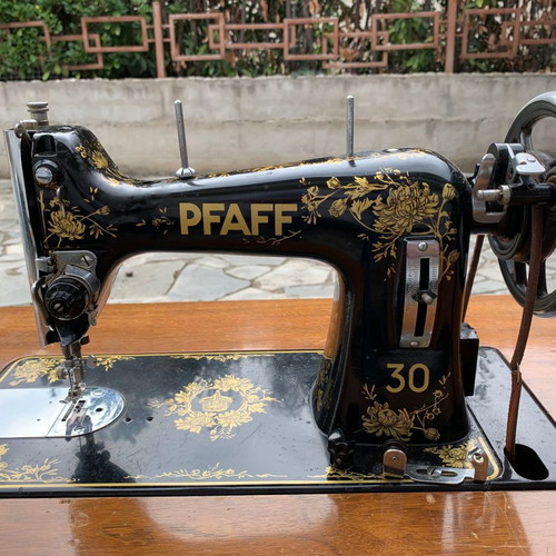 Pfaff sewing machine used treadle cabinet fully functional