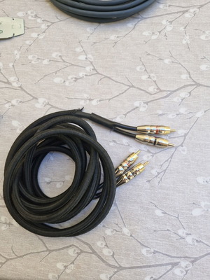 Καλώδιο stereo RCA 4μ μεταχειρισμένο, επίχρυσοι ακροδέκτες