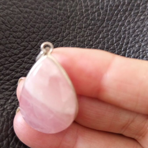Silver necklace with rose quartz crystal new