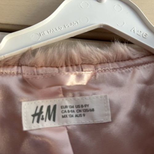 H&M pink faux fur bolero for girls, size 9