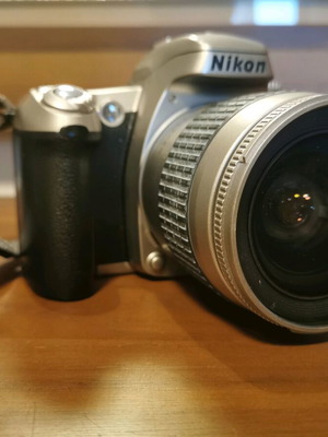 Sony F 75 35mm SLR camera with autofocus like new
