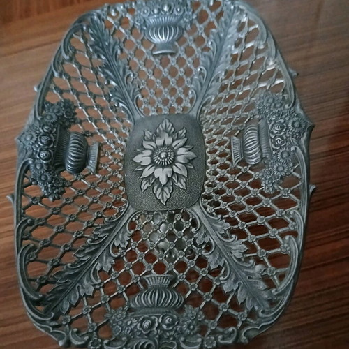 Vintage fondue bowl large used, ornate design