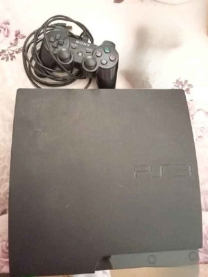 PlayStation 3 (PS3) used with 1 controller, model CECH-3004A, 160GB hard drive