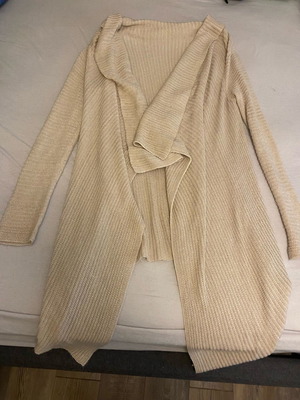 Zara cardigan beige, worn 3-4 times, size M