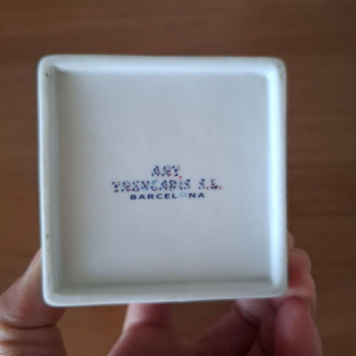 Ceramic ashtray Art Trencadis Barcelona like new