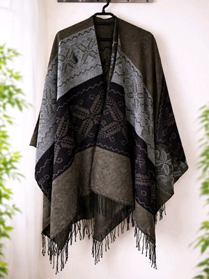 Scarf like new, black and gray
