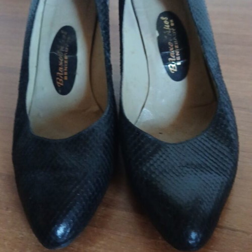 Pumps black used, size 37