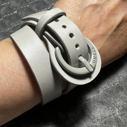 Guess leather bracelet new, grey