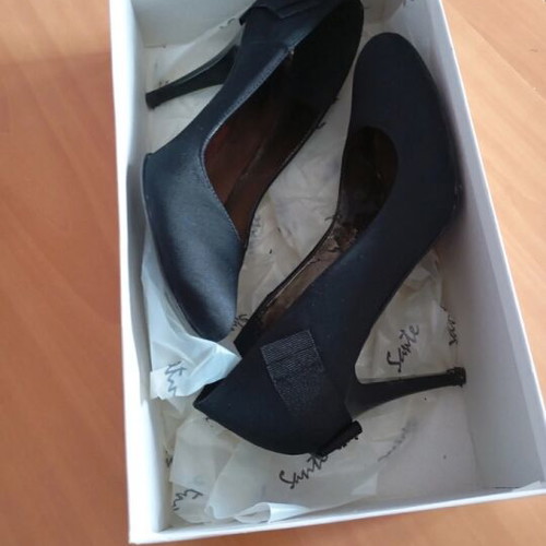 Sante black pumps size 37 like new