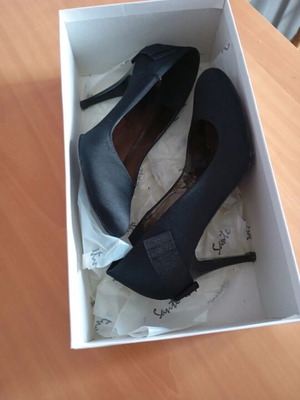 Sante black pumps size 37 like new