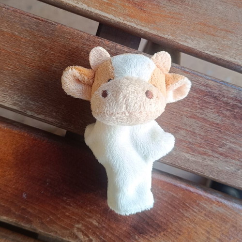 Plush Finger Puppet Cow like new