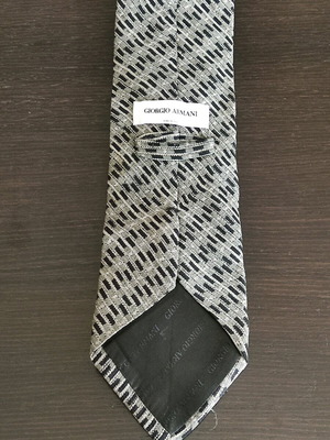 Branded tie in excellent condition
