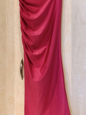 High-waisted fuchsia skirt like new, size XS