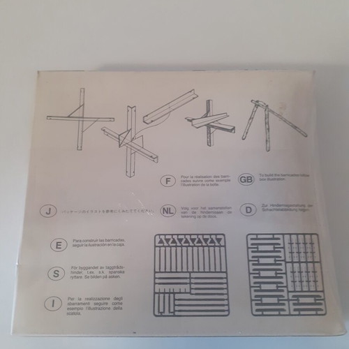 Barricades Italeri Model Kit 1/35 new