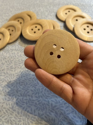 Decorative buttons like new, set of 12 for crafts