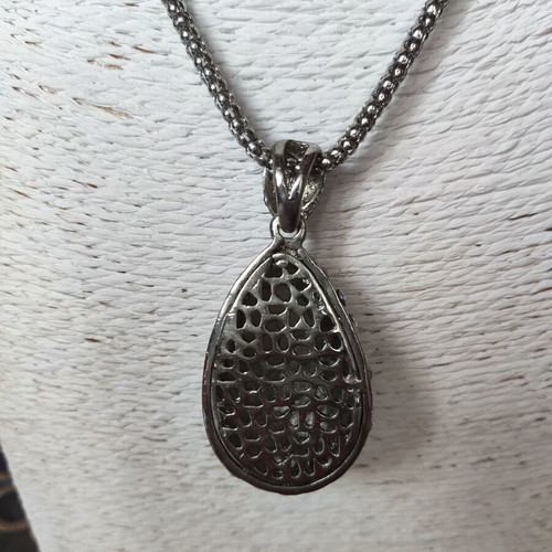Vintage necklace snake chain with teardrop pendant and rhinestones, like new