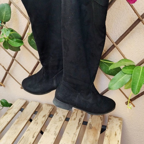 Gisicode black over the knee suede boots size 37, like new