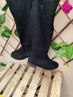 Gisicode black over the knee suede boots size 37, like new