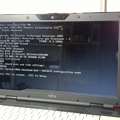 Fujitsu Amilo Pi 3560 laptop used, 15.6 inch screen