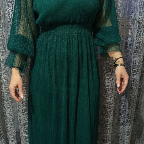 Zara dress like new in emerald color, size small