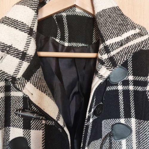 Montgomery coat two-tone like new, size M