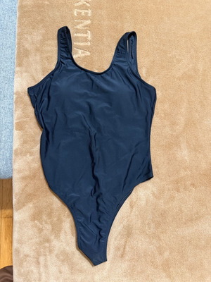 Shein black one-piece swimsuit size medium new