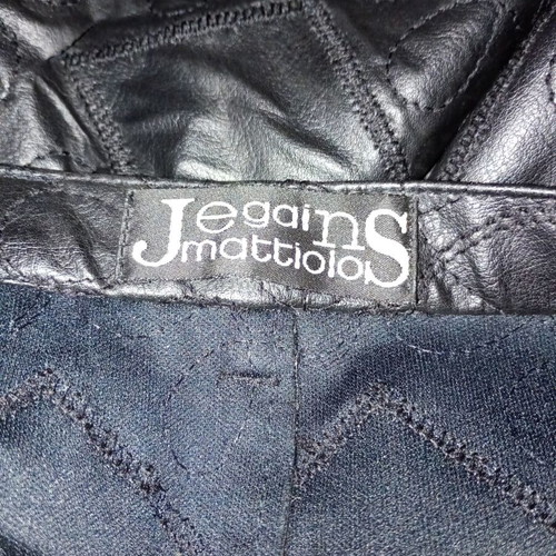 Leather skirt used, black, size L with embroidery