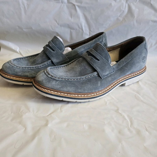 Timberland men suede loafer shoes like new, blue