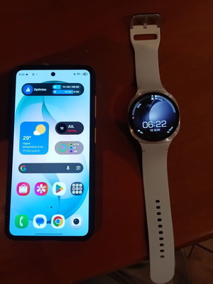 Samsung Galaxy S26 256GB and Galaxy Watch 8 44mm BT new bundle
