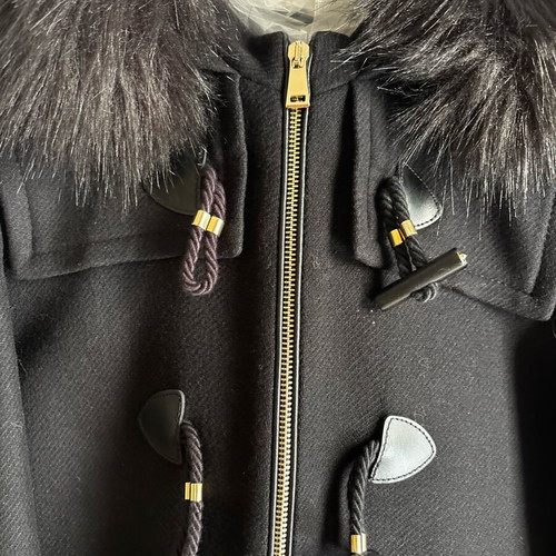 Zara black jacket with synthetic removable fur hood like new