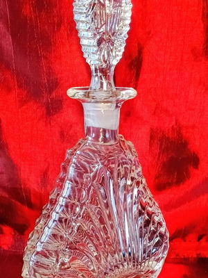 Crystal decanter for special drinks new, height 24 cm