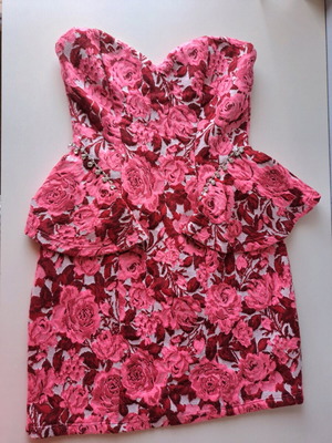 Strapless pink dress with flowers and rhinestones Zara, like new